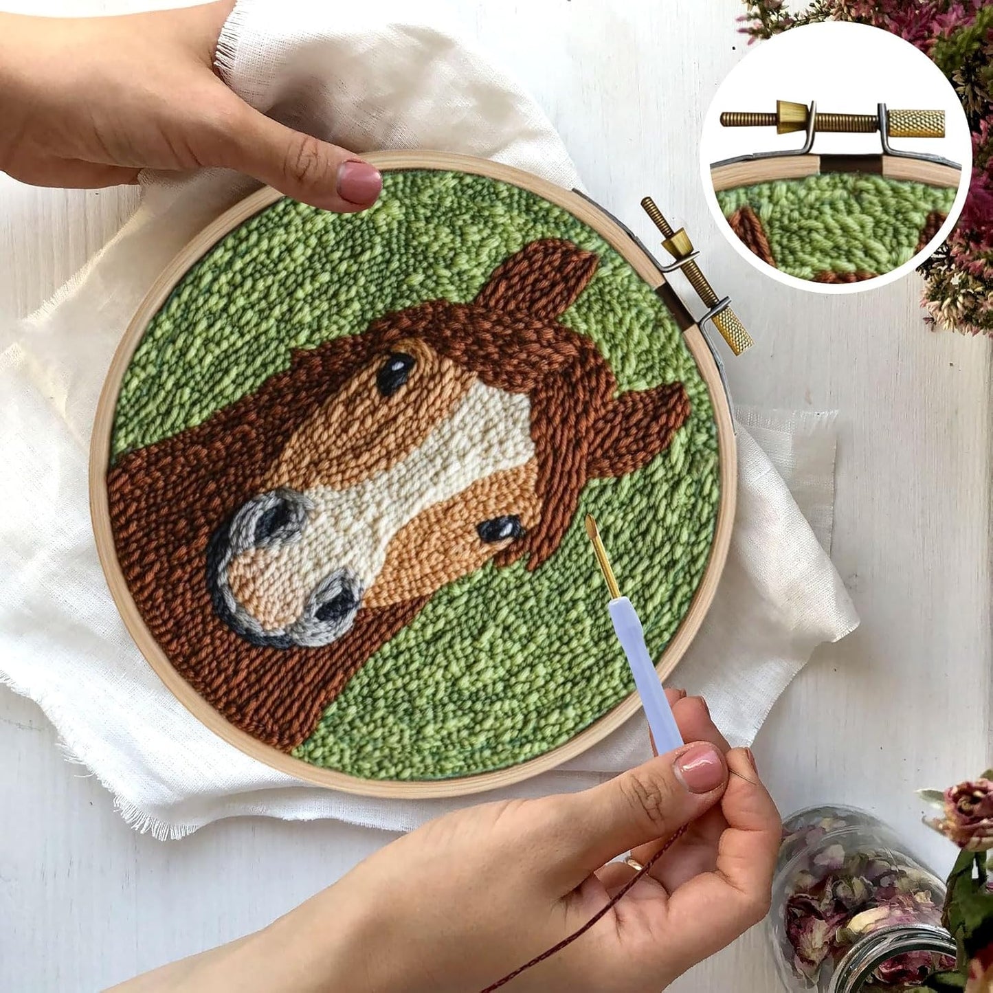 Punch Needle Kits Adults Beginner, Cute Cartoon Highland Cow with Daisy Flower for Beginners, Punch Needle Starter Craft Set with 20cm Hoop, Perfect for Festival Gift and Decoration (Horse)