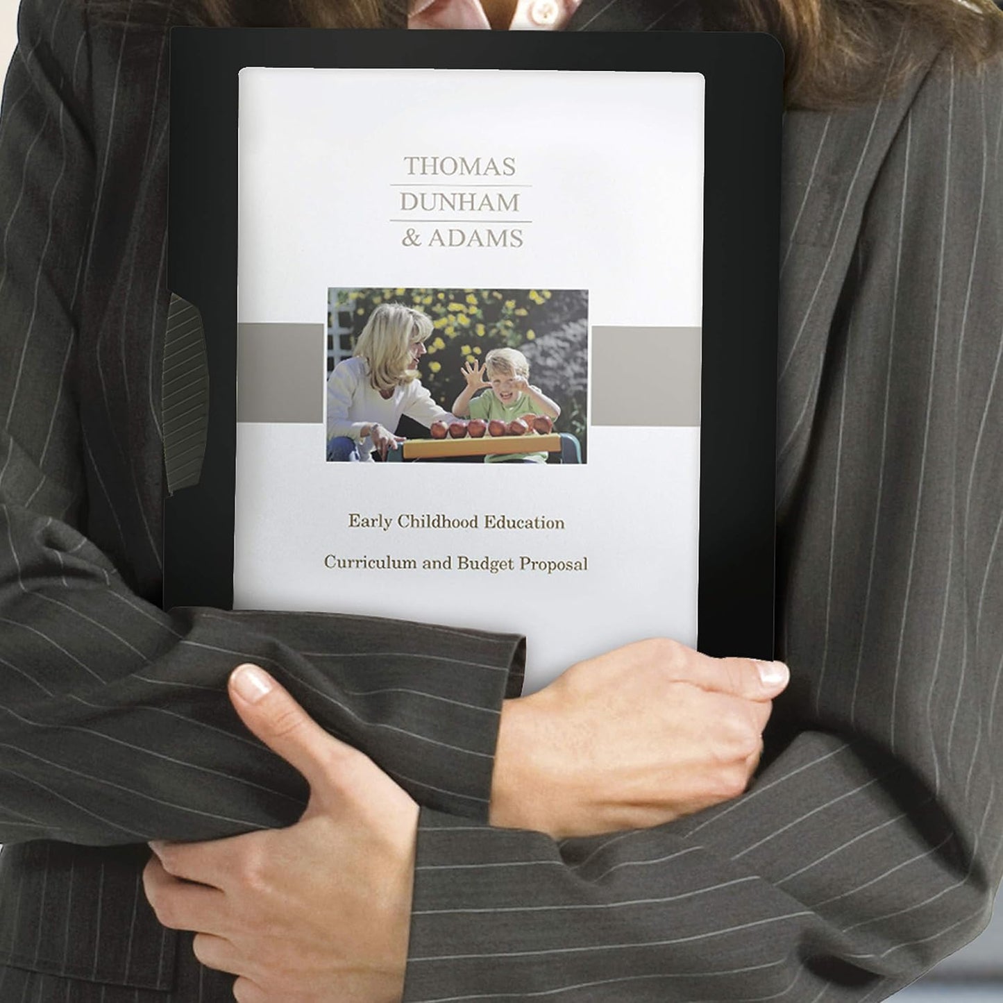 Smead Frame View Poly Report Cover with Swing Clip Side Fastener, 1/2" Capacity, Letter Size, Black/Clear Front, 5 per Pack (86043)